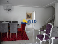 Casa 4 Quartos 270m² 