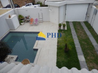 Casa 4 Quartos 270m² 