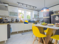 Casa 4 Quartos 220m² 