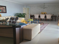 Apartamento 4 Quartos 217m² 