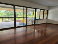 Apartamento 4 Quartos 195m² 