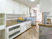 Apartamento 4 Quartos 210m² 