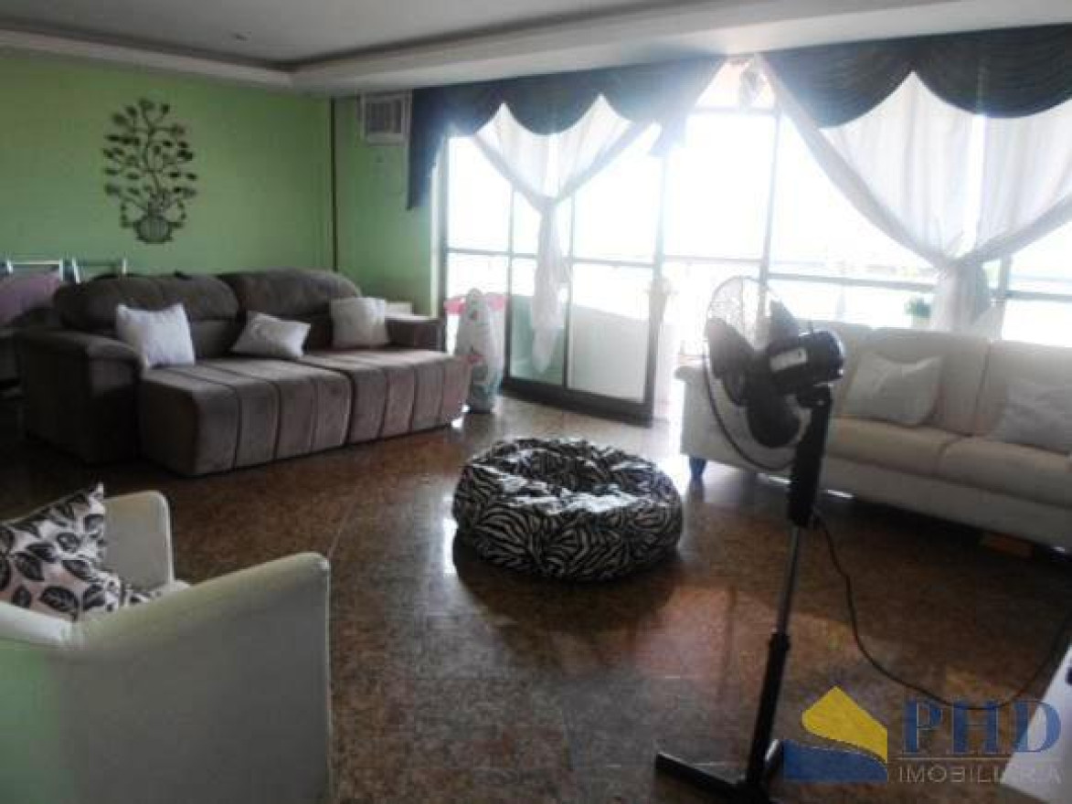 Apartamento 3 Quartos 180m² 