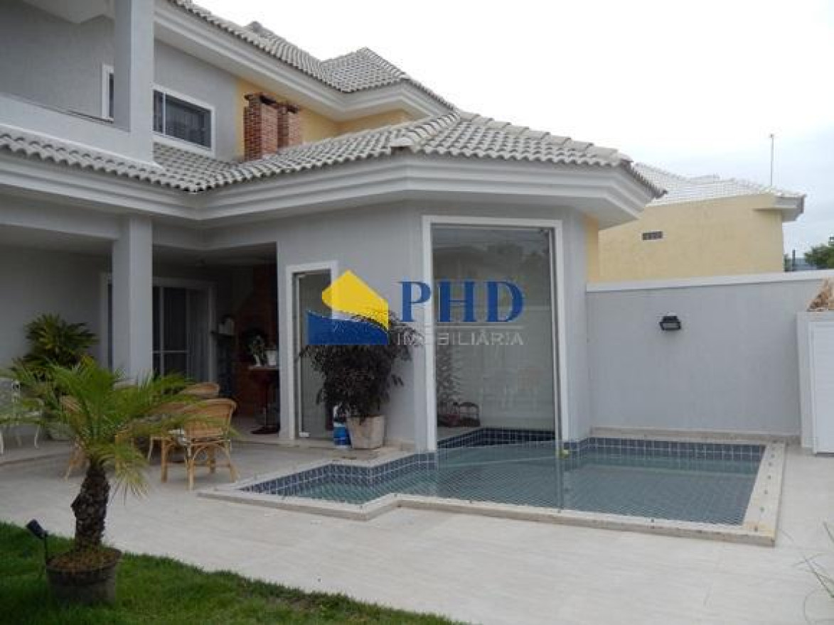 Casa 4 Quartos 270m² 