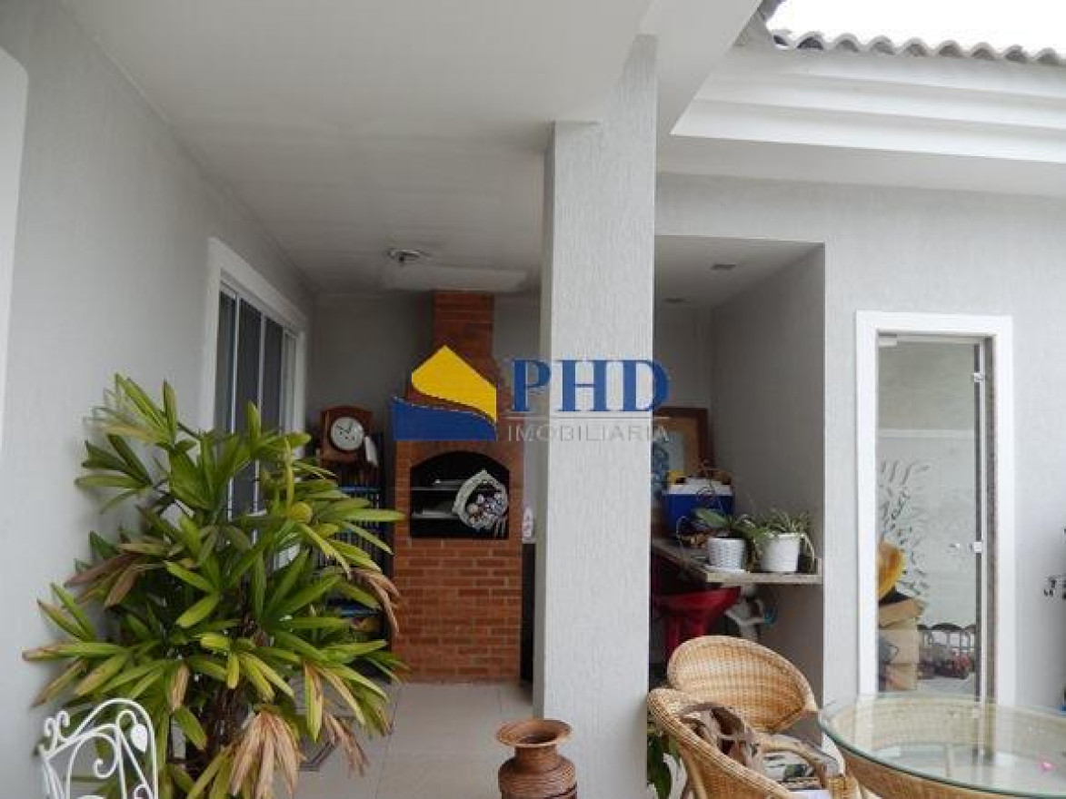 Casa 4 Quartos 270m² 