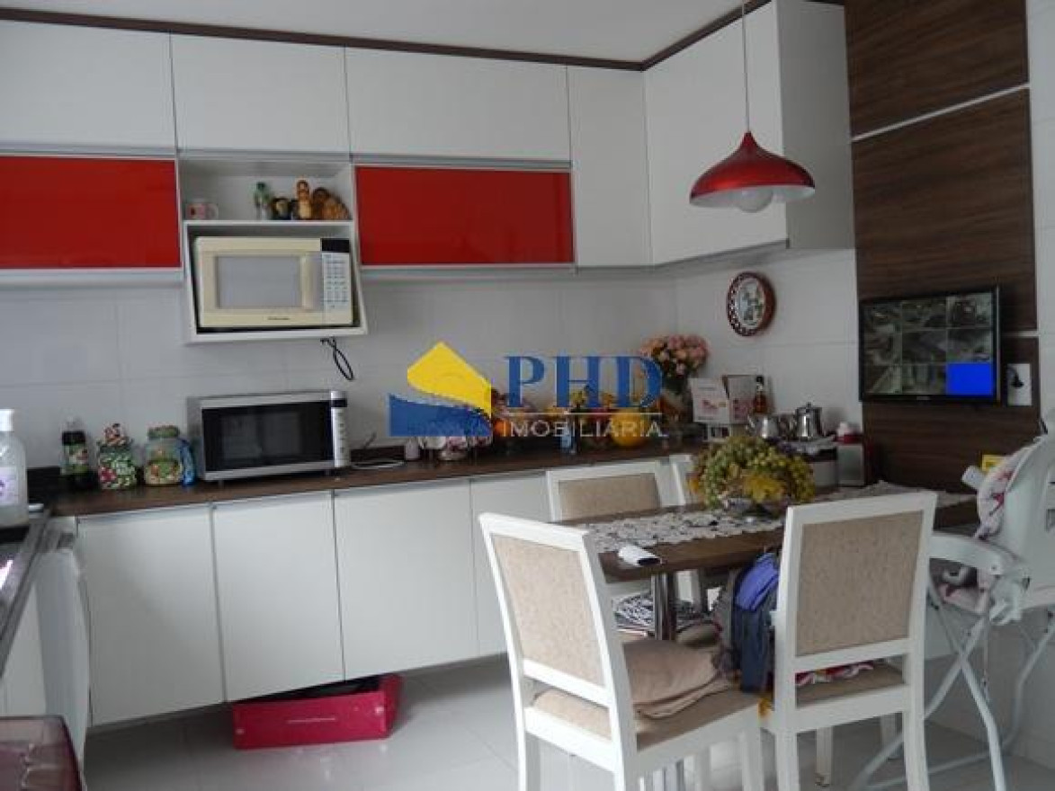 Casa 4 Quartos 270m² 