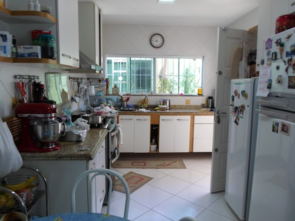 Casa 4 Quartos 250m² 