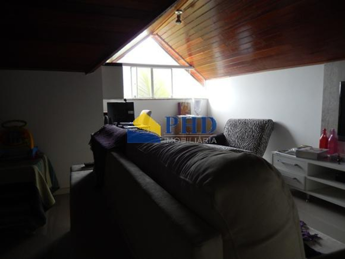 Casa 4 Quartos 270m² 