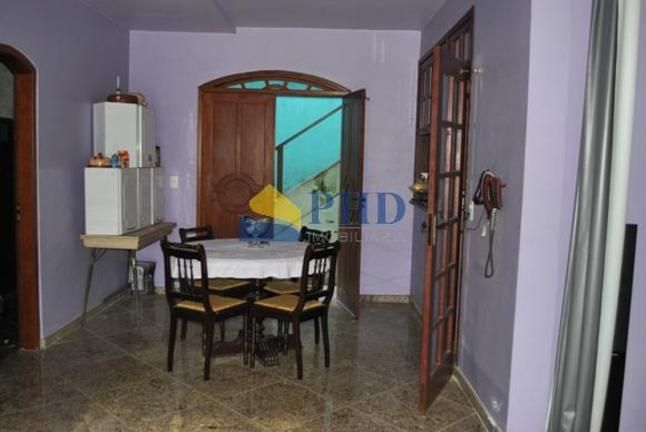 Casa 3 Quartos 181m² 