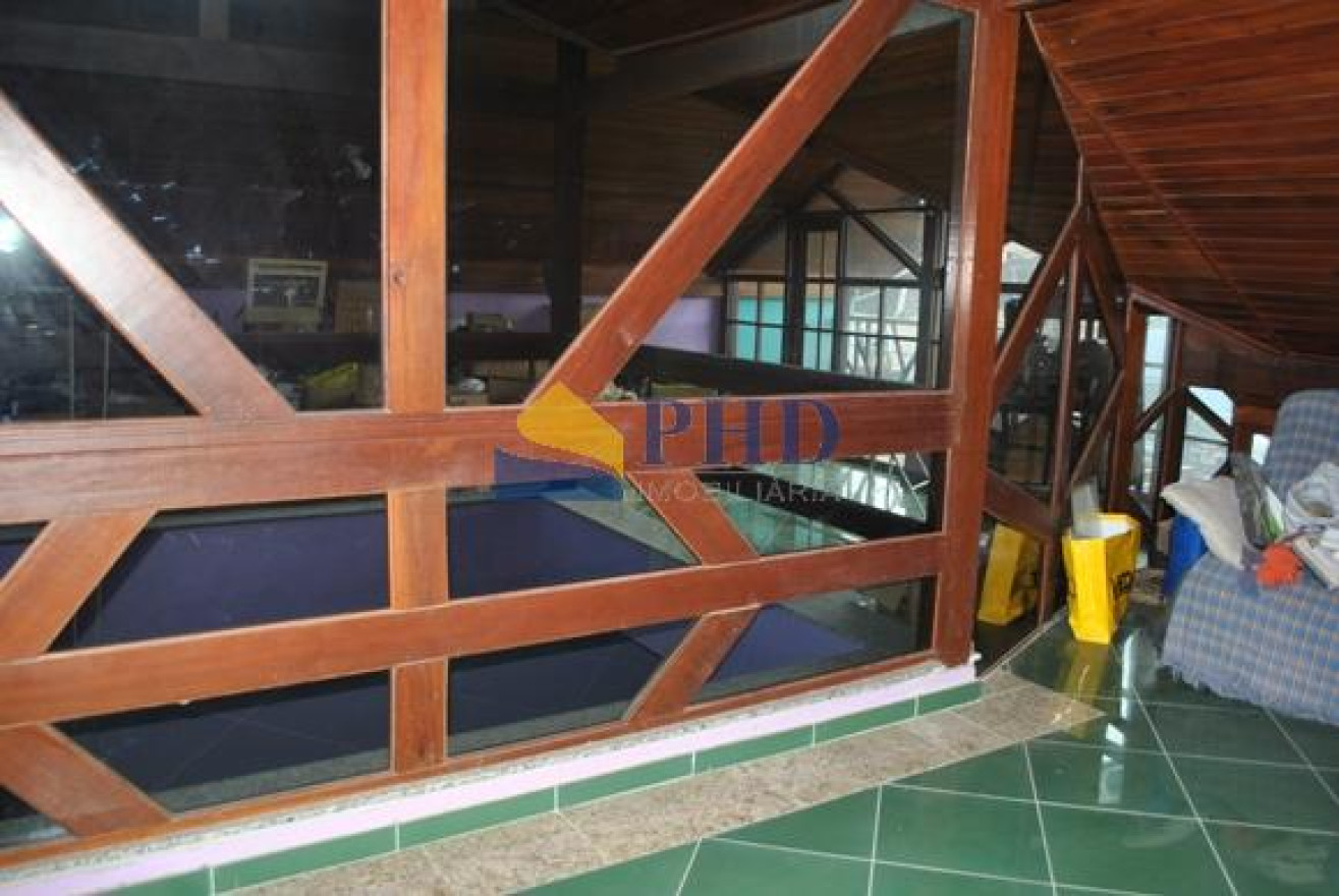 Casa 3 Quartos 181m² 