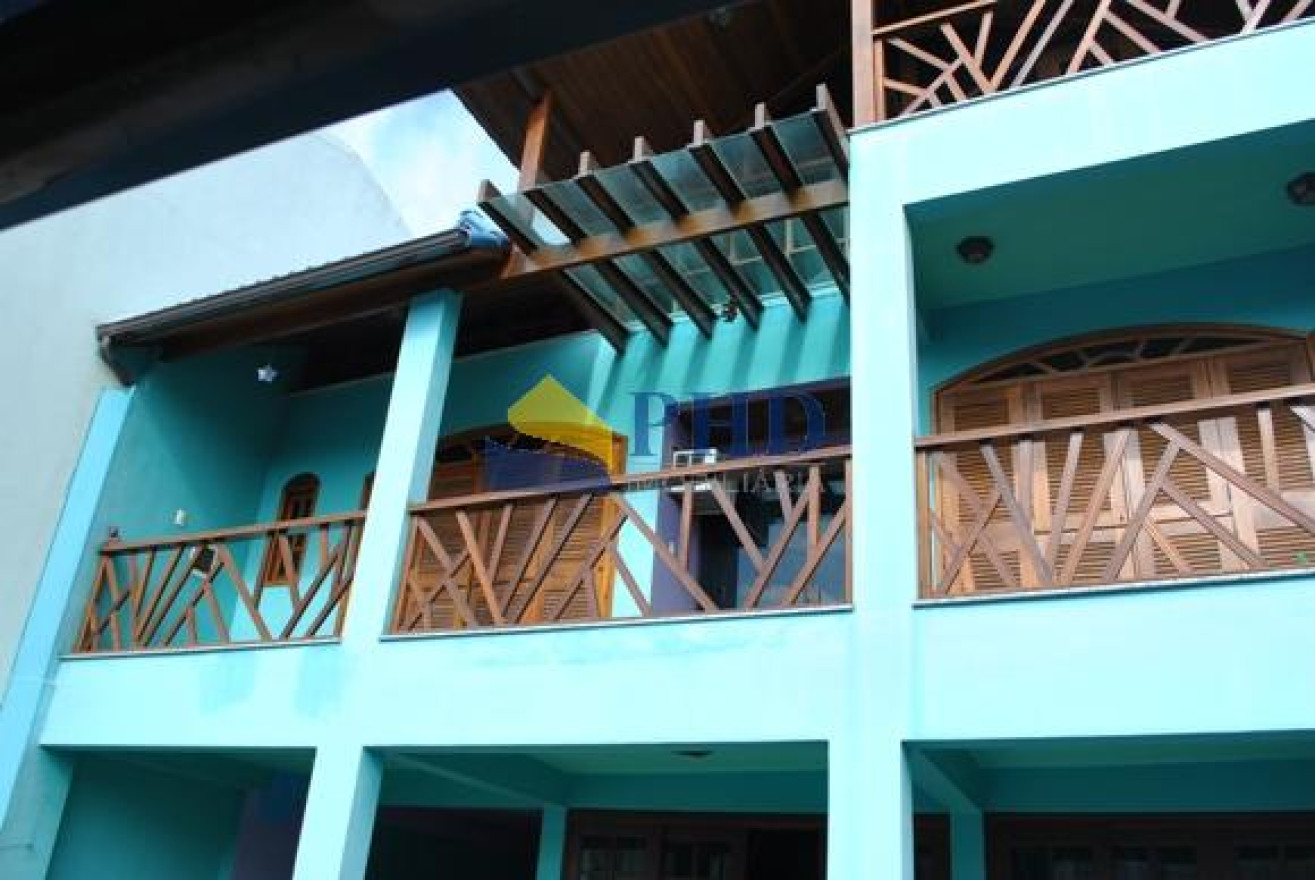 Casa 3 Quartos 181m² 