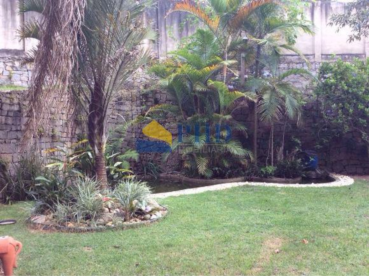 Casa 4 Quartos 343m² 