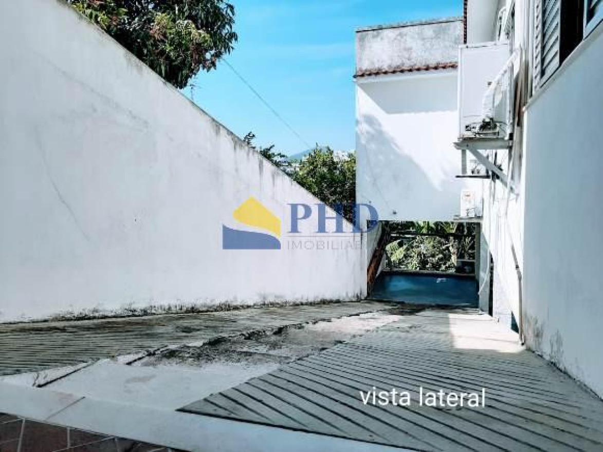 Casa 4 Quartos 378m² 