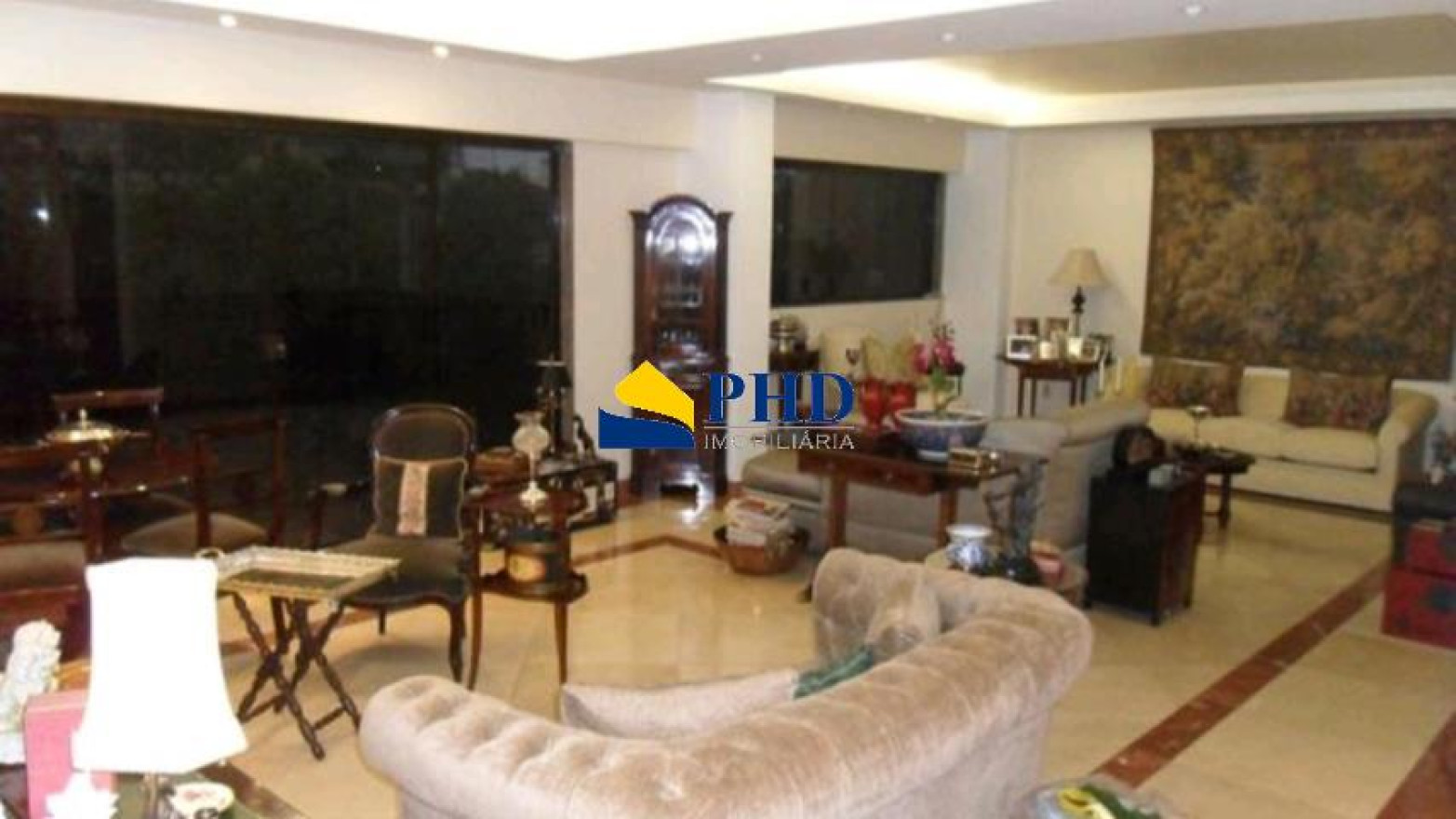 Apartamento 4 Quartos 377m² 