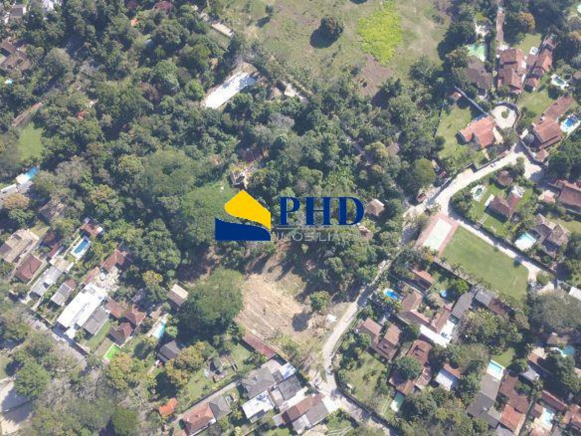 Terreno  180m² 