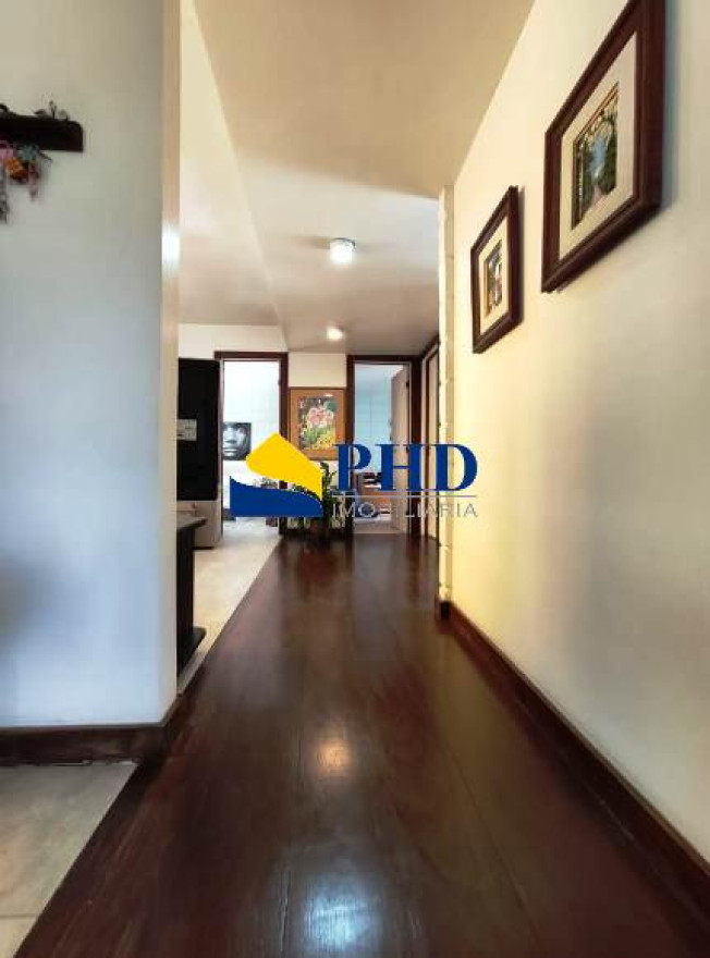 Casa 5 Quartos 360m² 
