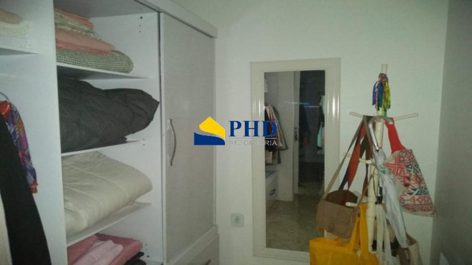 Casa 4 Quartos 340m² 