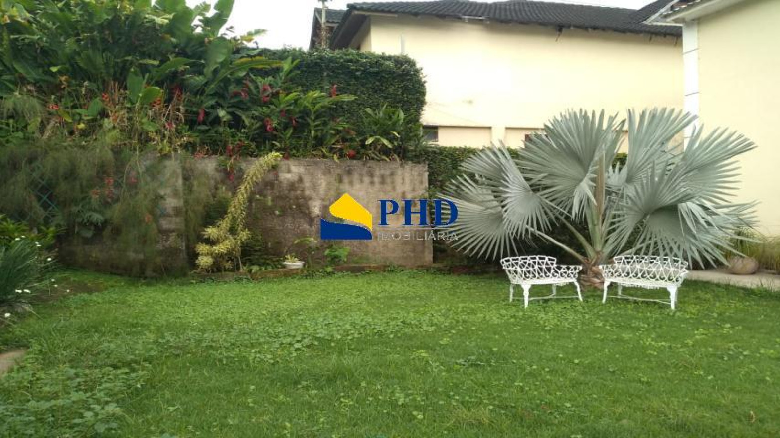 Casa 4 Quartos 340m² 
