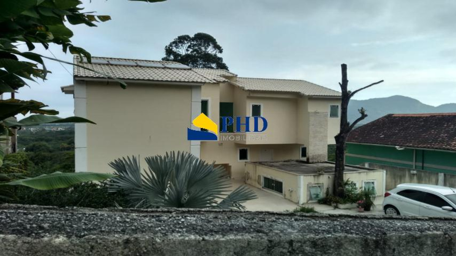 Casa 4 Quartos 340m² 