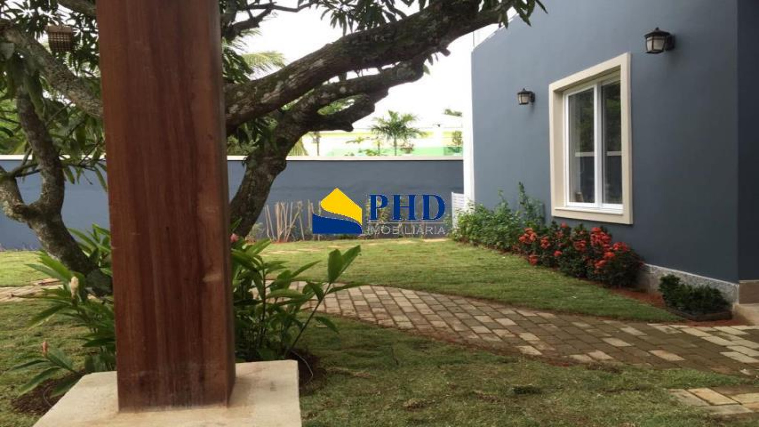 Casa 4 Quartos 380m² 