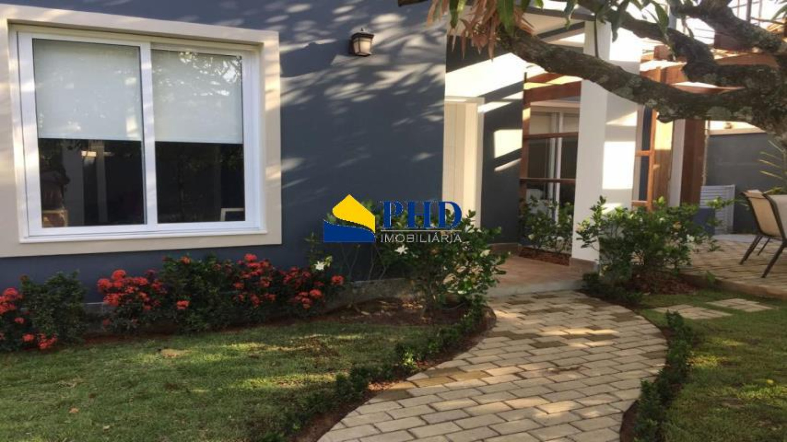 Casa 4 Quartos 380m² 