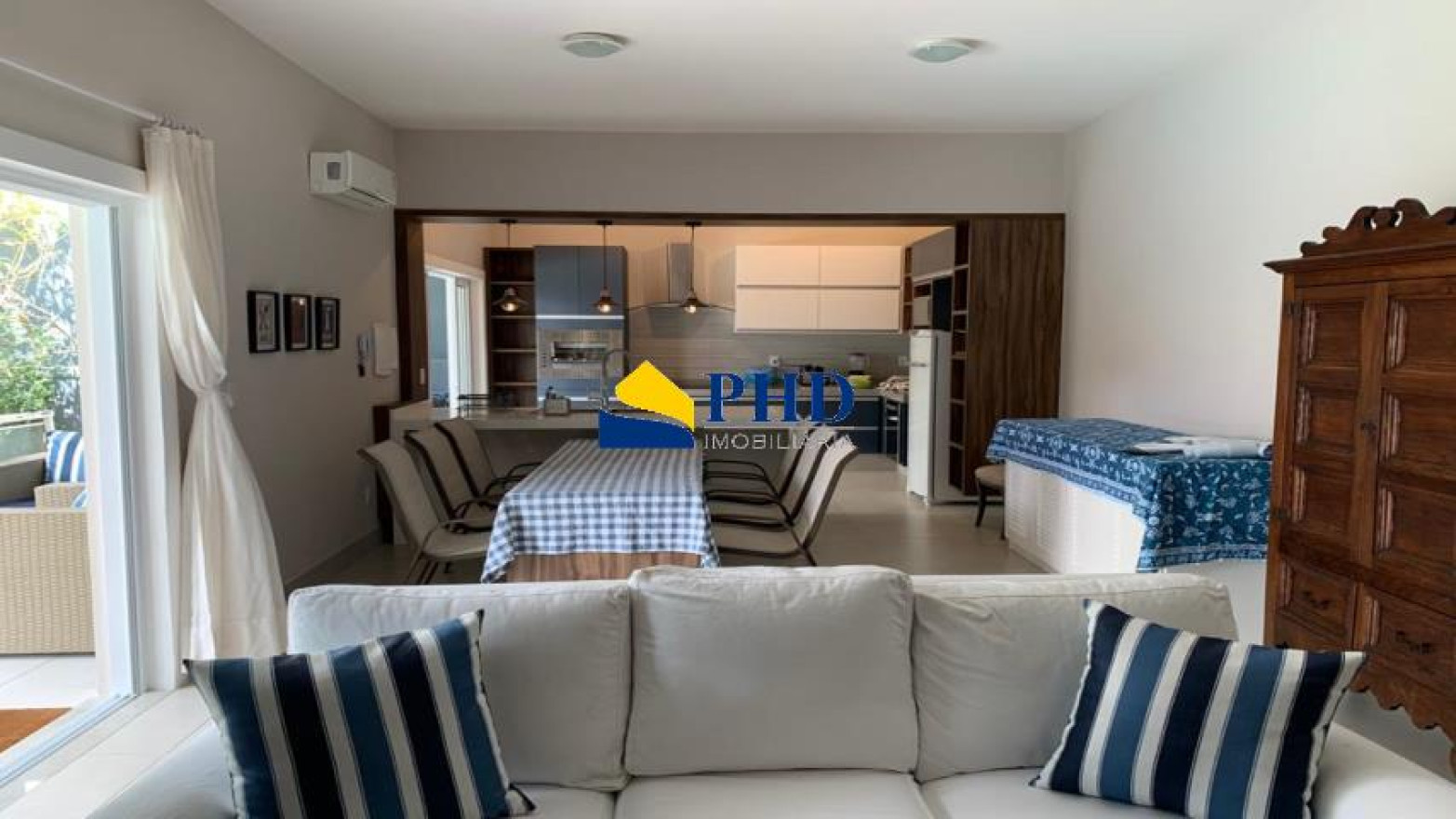 Casa 4 Quartos 380m² 