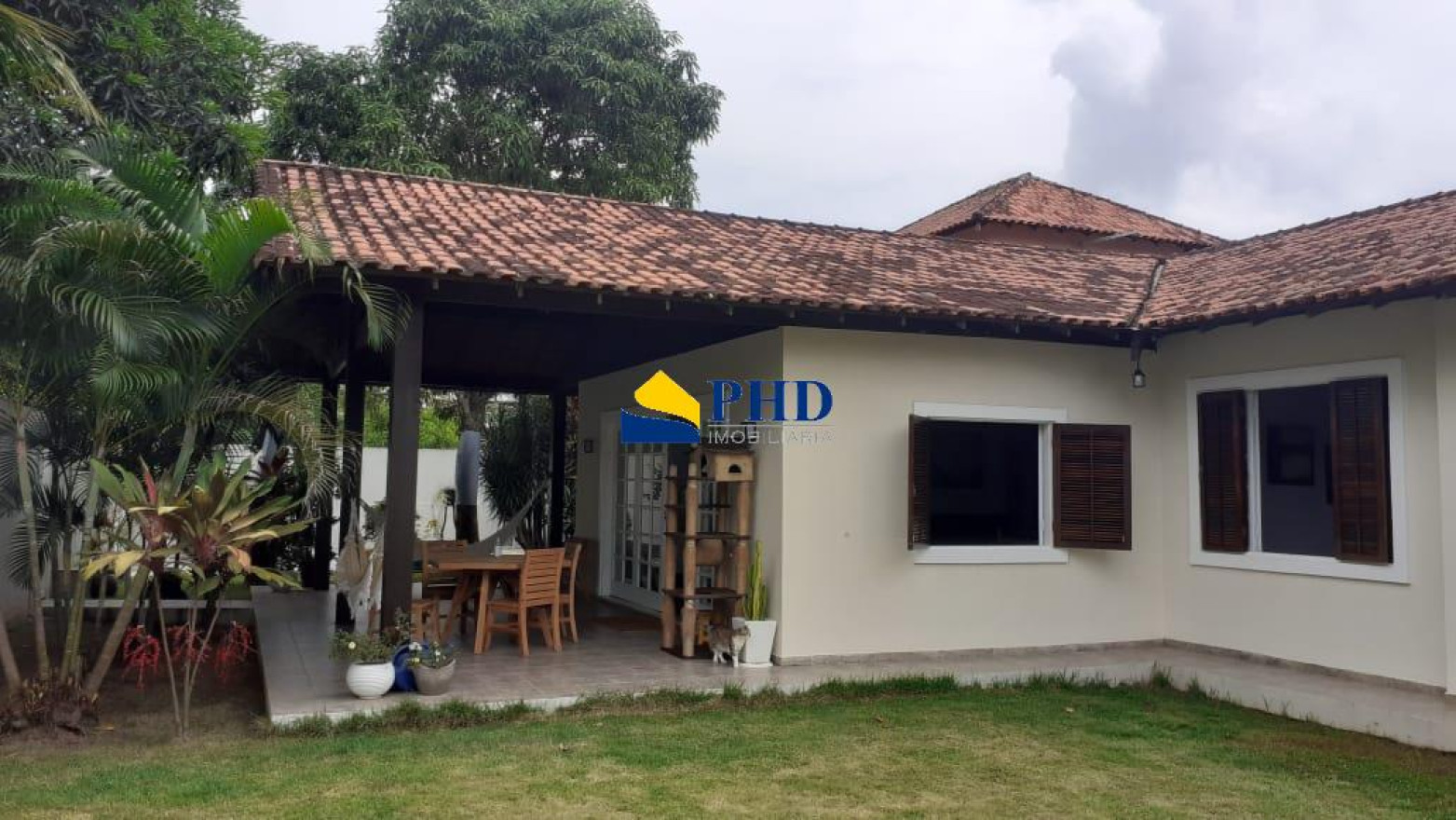 Casa 5 Quartos 347m² 
