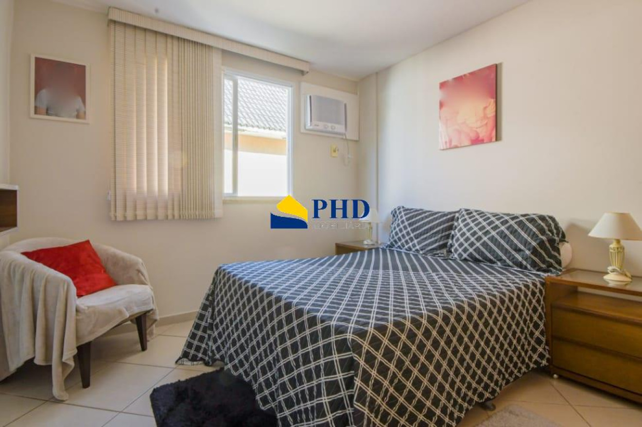 Casa 4 Quartos 220m² 