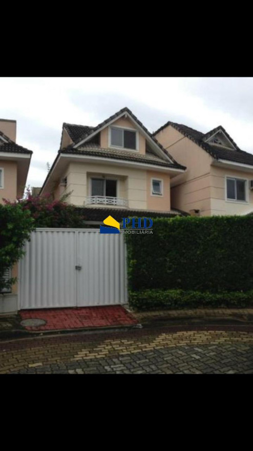 Casa 4 Quartos 220m² 
