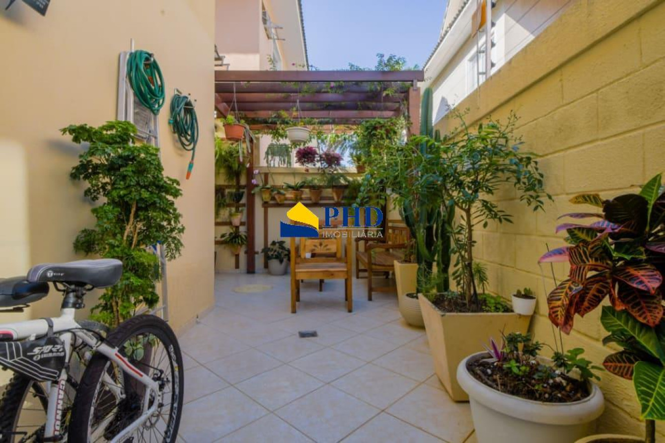 Casa 4 Quartos 220m² 
