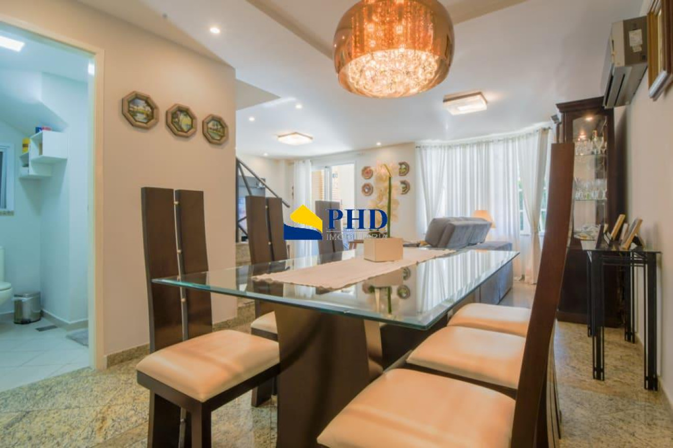 Casa 4 Quartos 220m² 