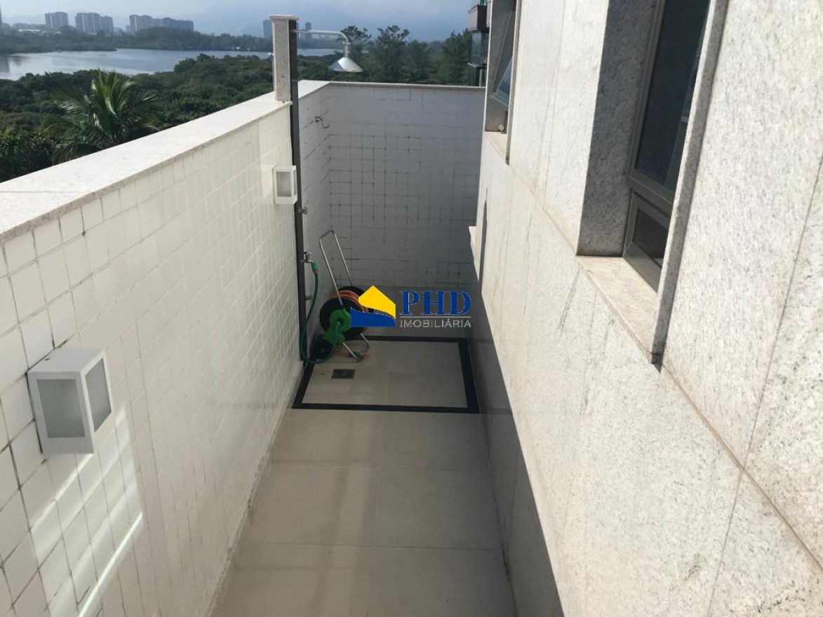 Cobertura 4 Quartos 240m² 