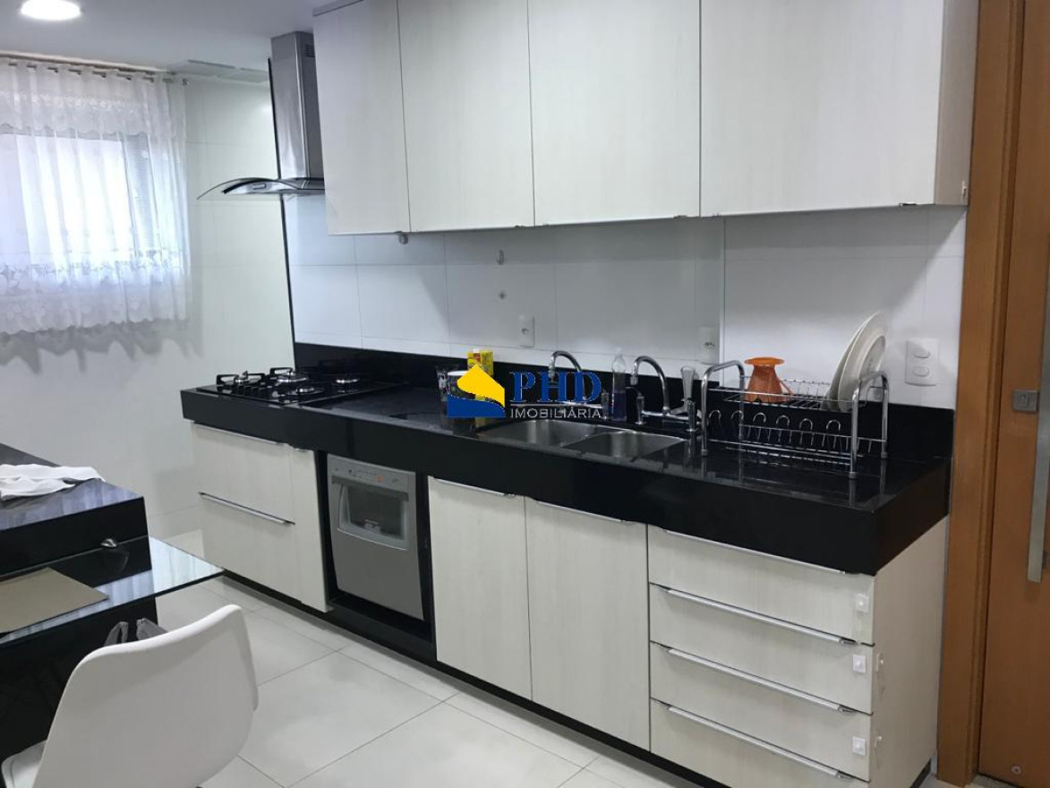 Cobertura 4 Quartos 240m² 