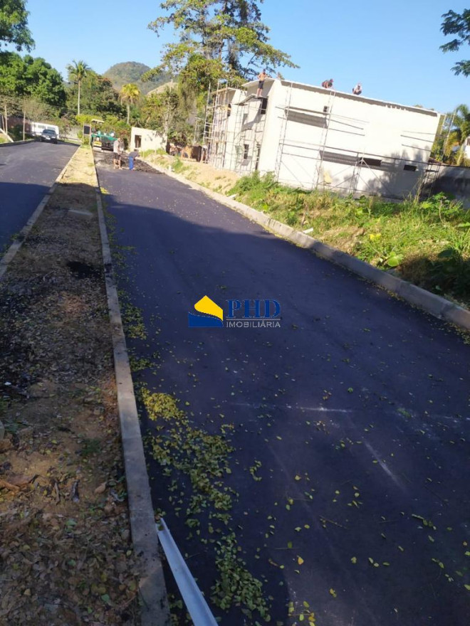 Terreno  180m² 