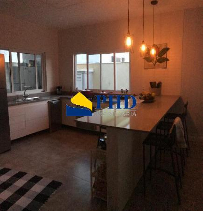 CASA 3 Quartos 200m² 