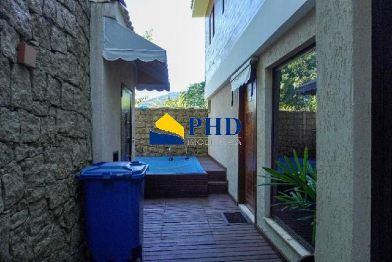 Casa 4 Quartos 190m² 