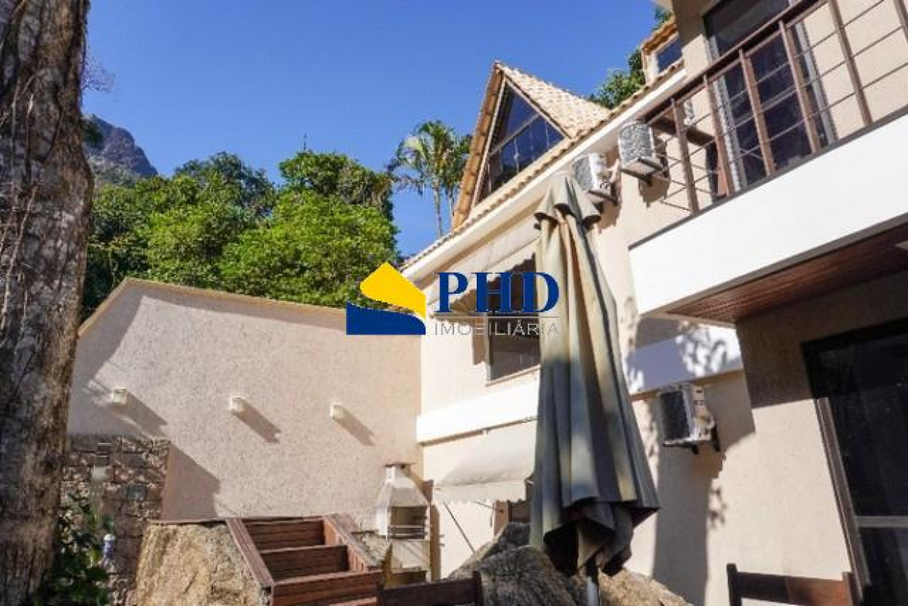 Casa 4 Quartos 190m² 