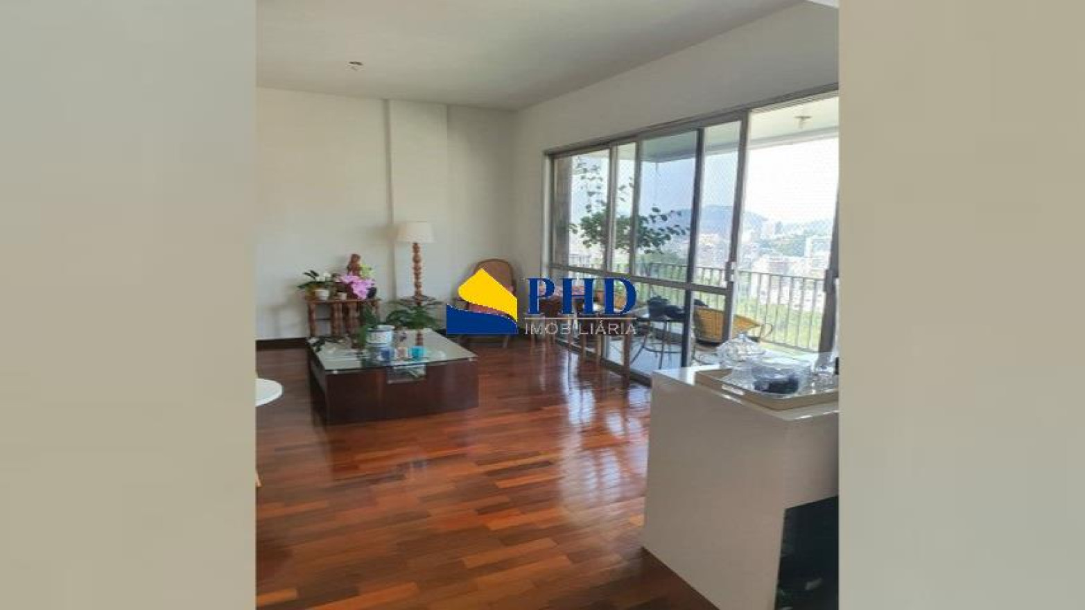 APARTAMENTO 4 Quartos 146m² 