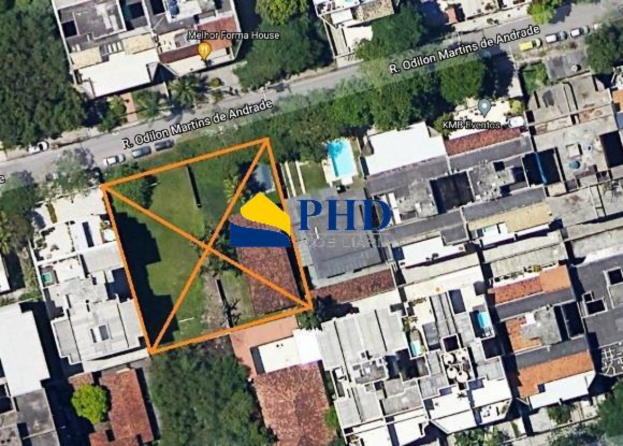 TERRENO  1190m² 