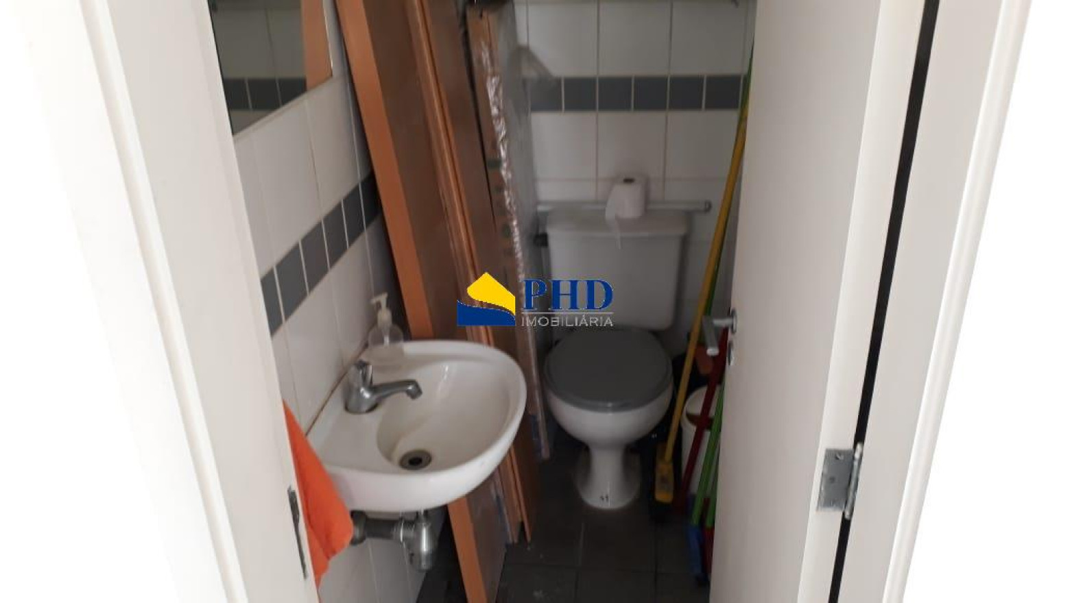 COMERCIAL/INDUSTRIAL  52m² 