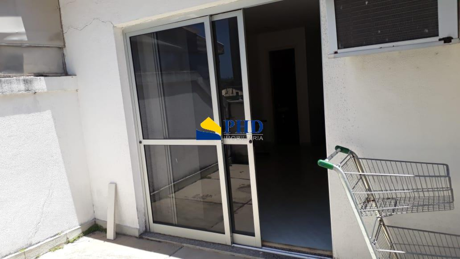 COMERCIAL/INDUSTRIAL  52m² 