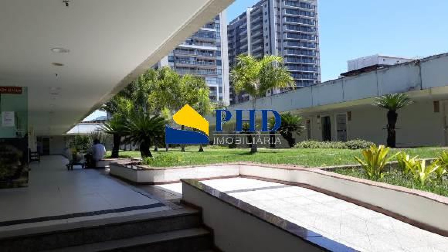 COMERCIAL/INDUSTRIAL  52m² 