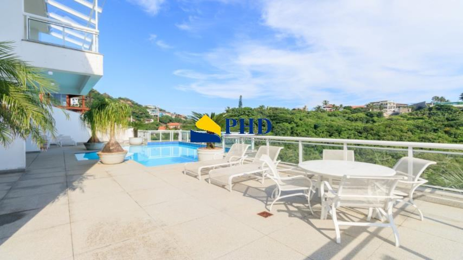 CASA 4 Quartos 850m² 