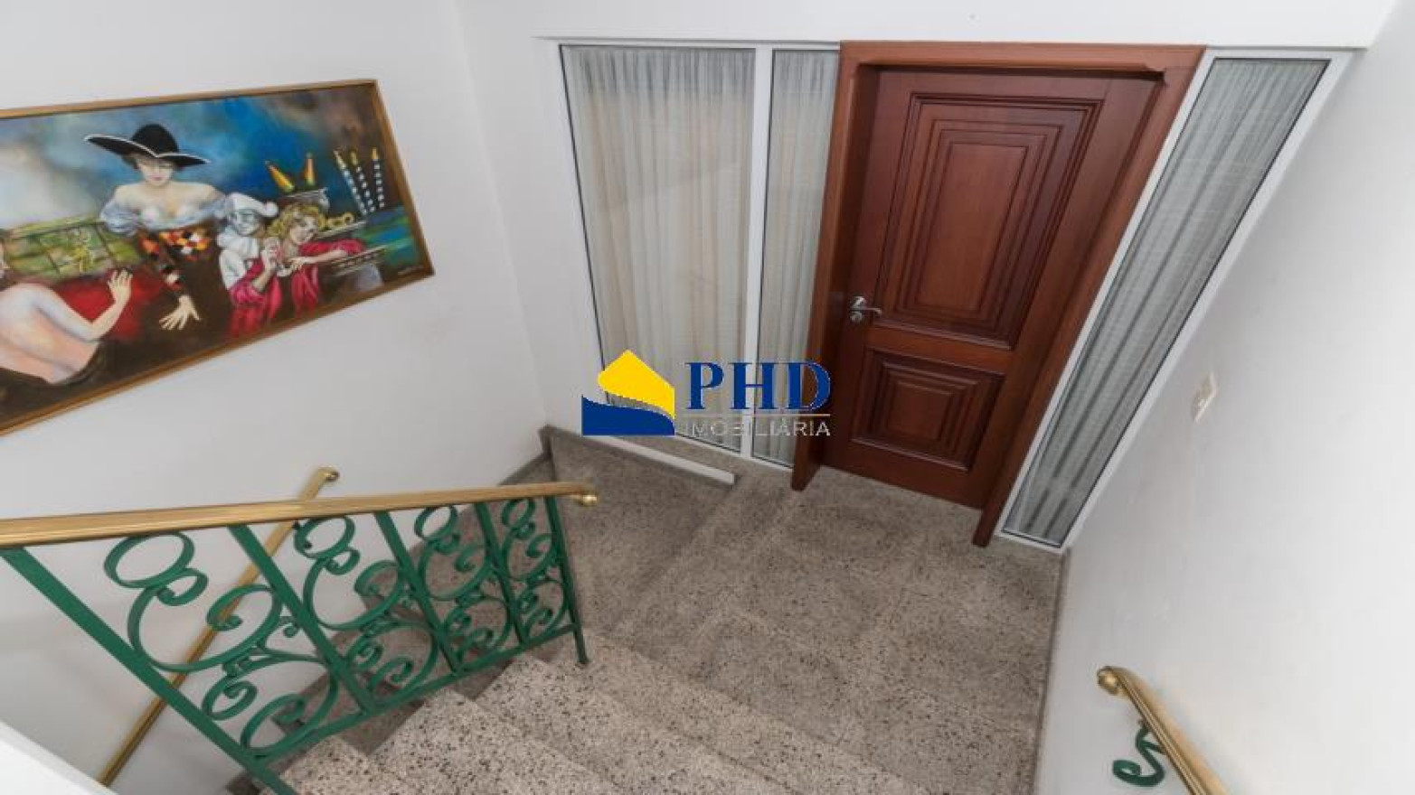 CASA 4 Quartos 850m² 