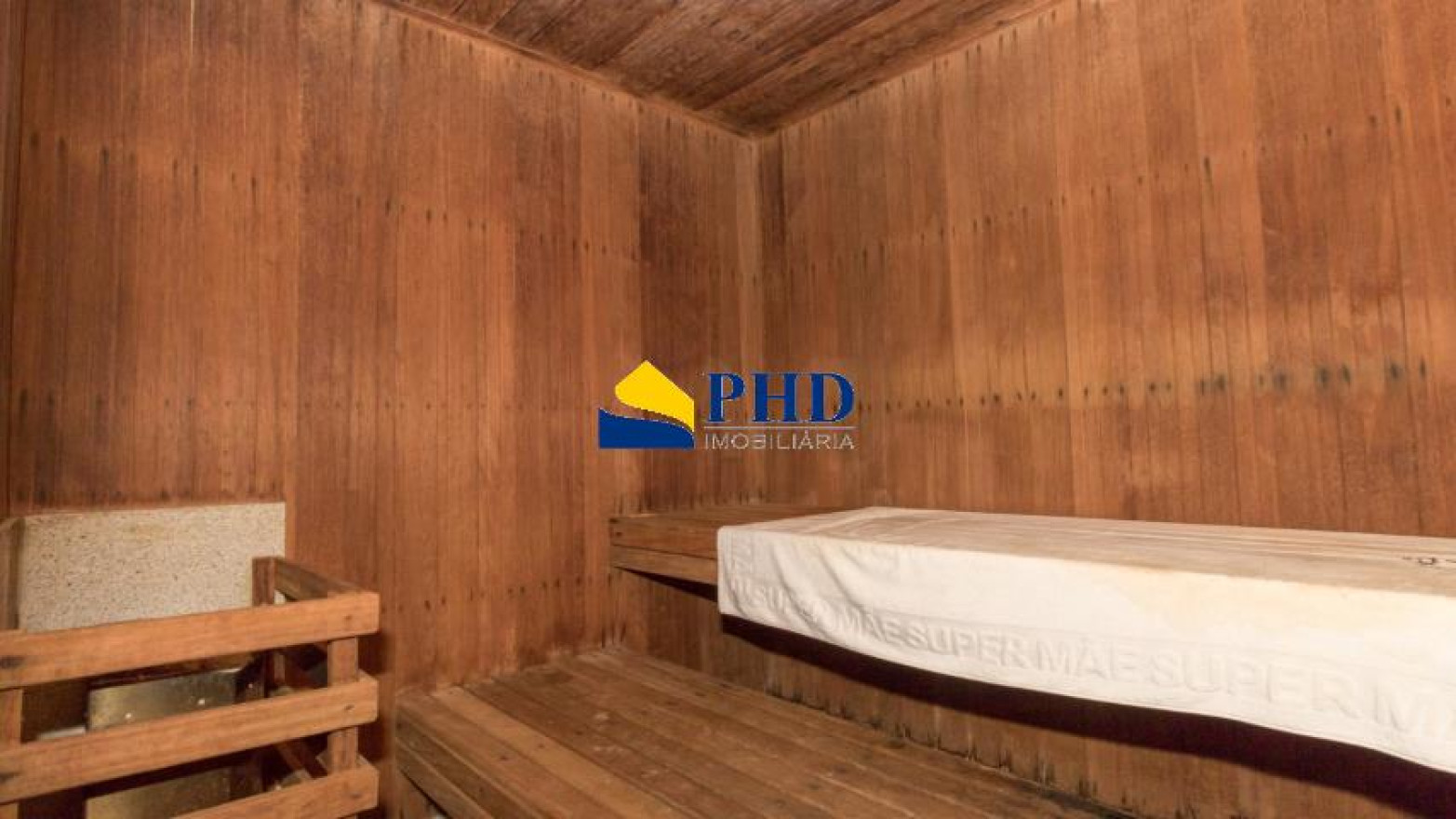 CASA 4 Quartos 850m² 
