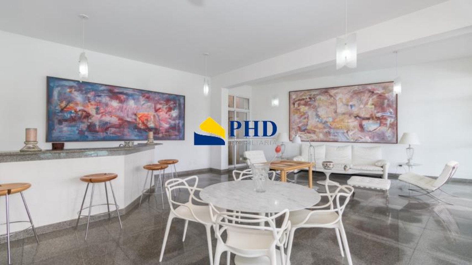 CASA 4 Quartos 850m² 