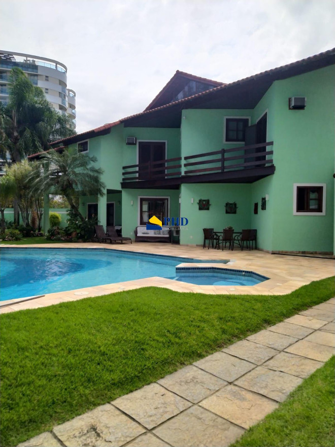 Casa 4 Quartos 450m² 