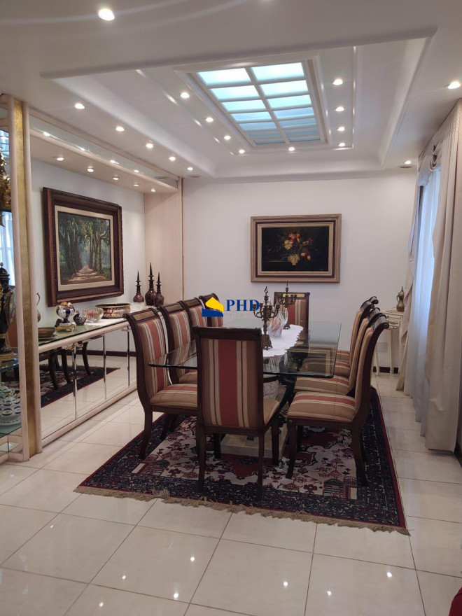 Casa 4 Quartos 450m² 
