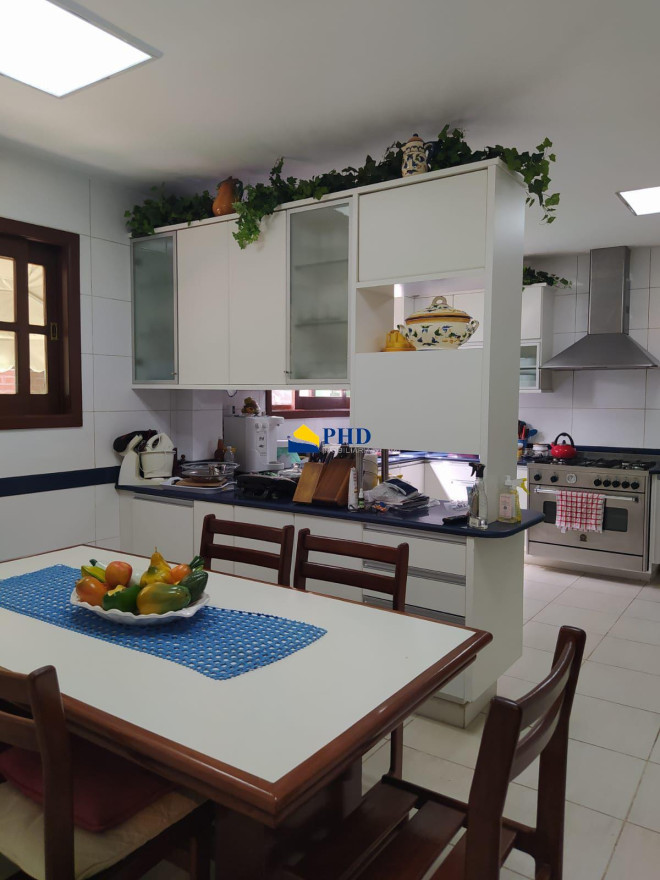 Casa 4 Quartos 450m² 