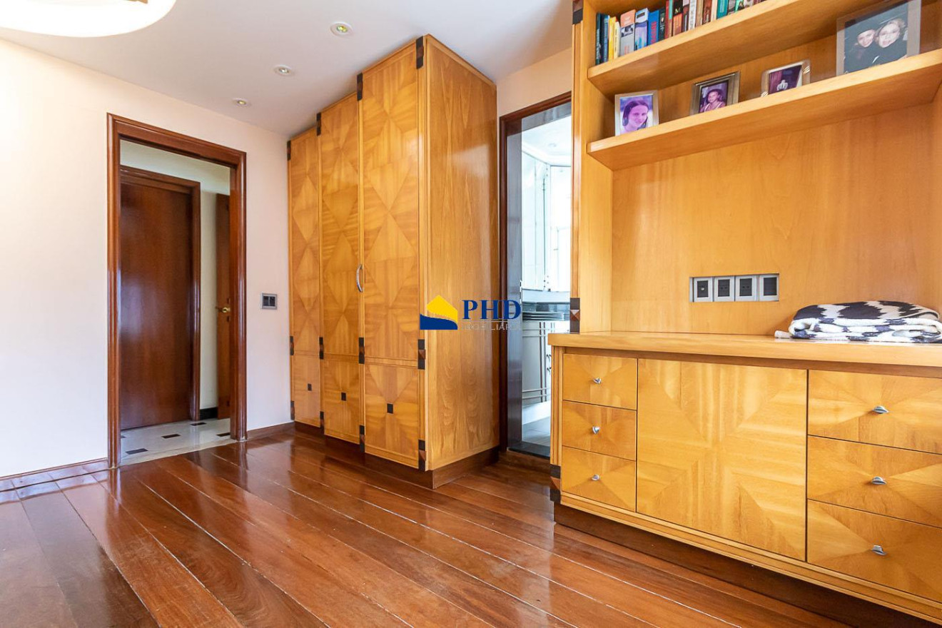 Cobertura Duplex 4 Quartos 567m² 